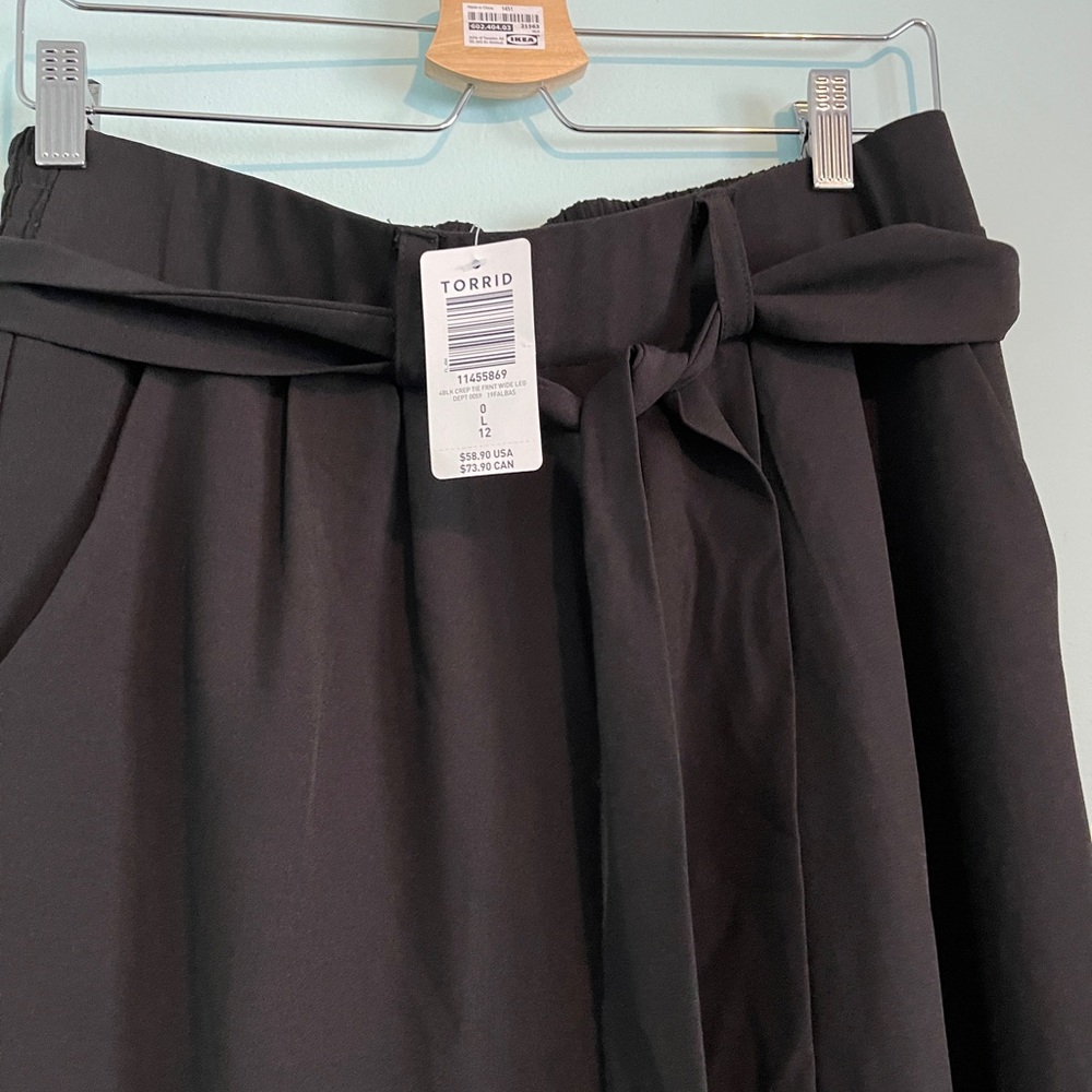 NWT Torrid wide leg trouser. Torrid size 0, L, 12